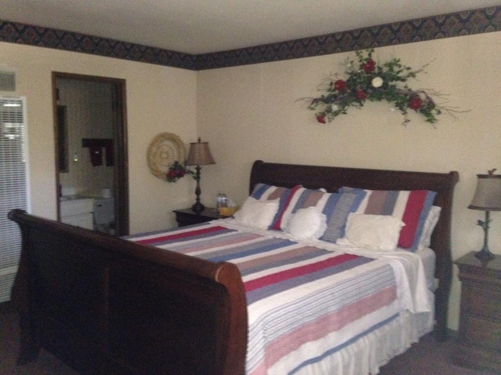 Switzerland Haus Bed And Breakfast Inn Big Bear Lake Bilik gambar