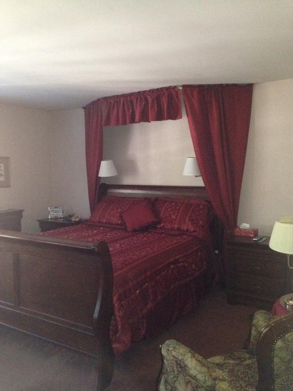 Switzerland Haus Bed And Breakfast Inn Big Bear Lake Bilik gambar
